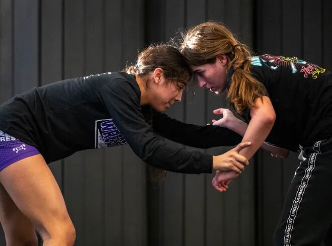 Shadow Hills girls' wrestling team makes history with CIF-SS title