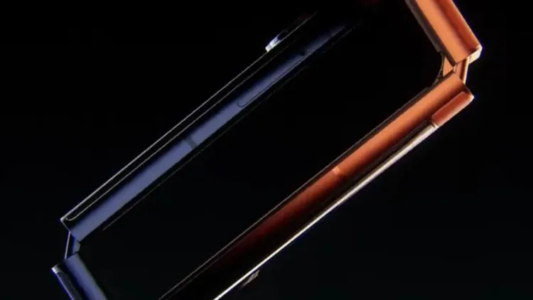 Motorola Teases Razr Flip-Phone Reveal for June 25